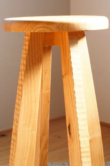 stool KURI