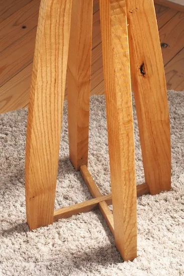 stool KURI